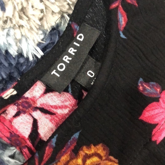 Torrid top blouse Babydoll Gauze Keyhole Front Tunic Top size 0‎ - Picture 7 of 12